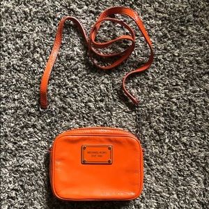 Micheal Kors Jet Set Orange PVC Signature Small CB